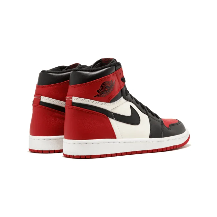 Air Jordan 1 Retro High "Bred Toe"
