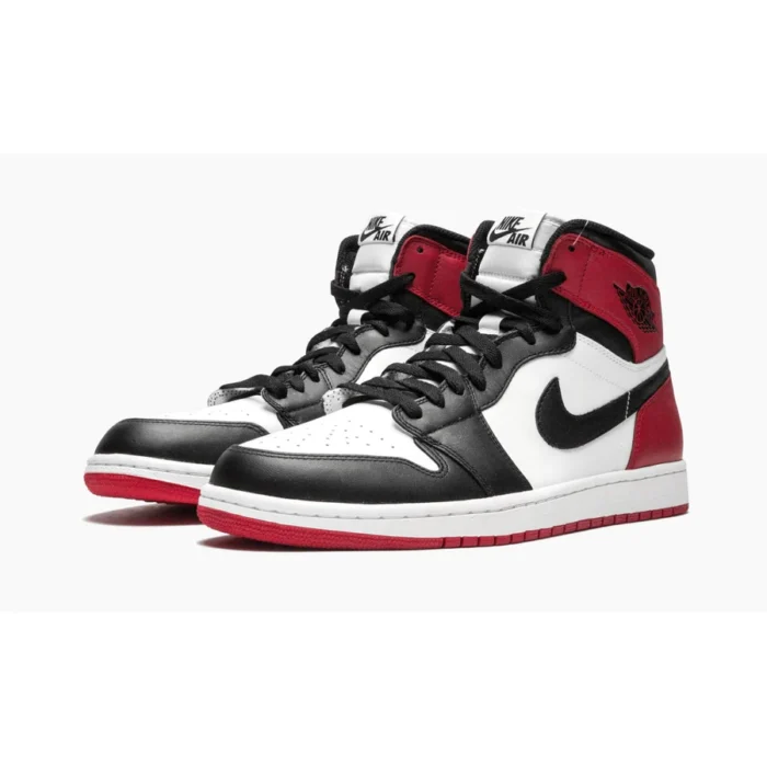 Air Jordan 1 Retro High Satin Black Toe