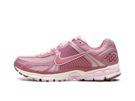 Nike Vomero 5 "Elemental Pink"